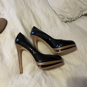 Kelsi Dagger Heels NEW Black 8.5